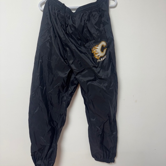 Calgary Flames Throwback NHL Trackpants - Picture 1 of 2